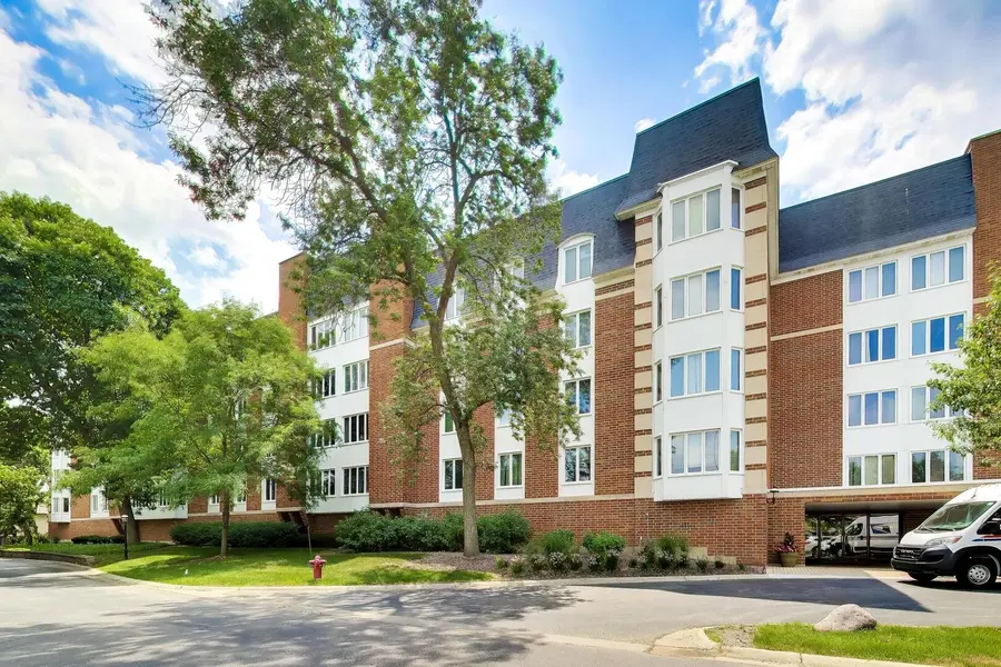 100 LAKE BLVD #657, Buffalo Grove, IL 60089