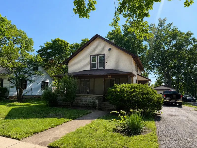 39 PARK ST, Oswego, IL 60543