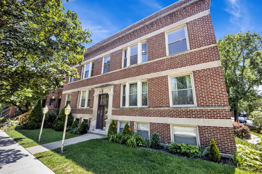 1457 W Thome AVE #2, Chicago, IL 60660