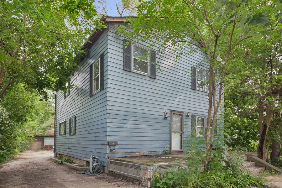 100 W Natoma AVE, Addison, IL 60101