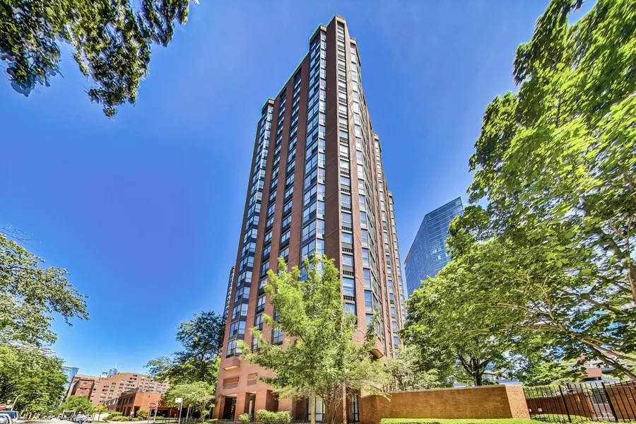 901 S PLYMOUTH CT #303, Chicago, IL 60605