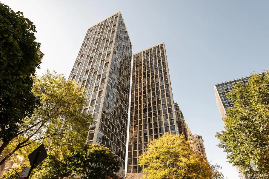 345 W Fullerton Pkwy #1205, Chicago, IL 60614