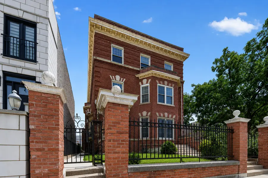 4541 S Forrestville AVE, Chicago, IL 60653