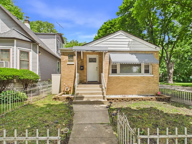 234 W 117th ST, Chicago, IL 60628