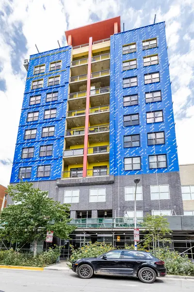 1122 W Catalpa AVE #616, Chicago, IL 60640