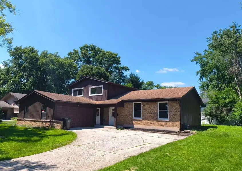 117 Tupelo AVE, Naperville, IL 60540