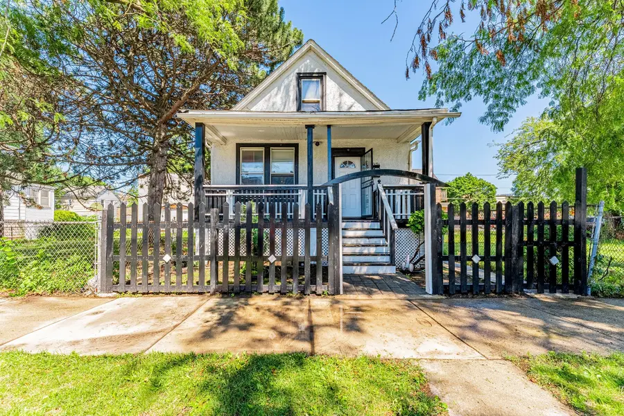 7553 S Saint Lawrence AVE, Chicago, IL 60619