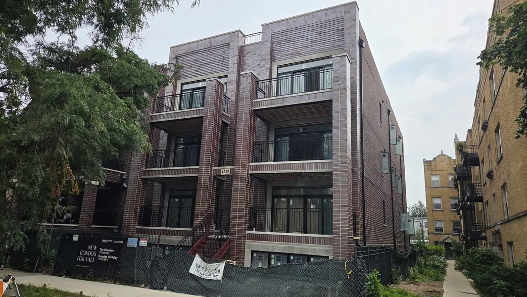 4317 N Paulina ST #202, Chicago, IL 60613