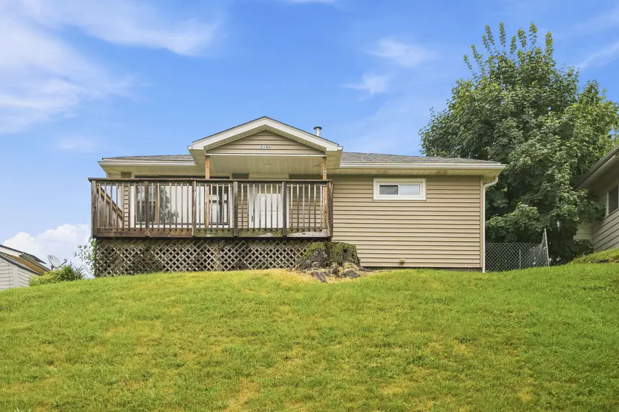2106 5th ST, East Moline, IL 61244