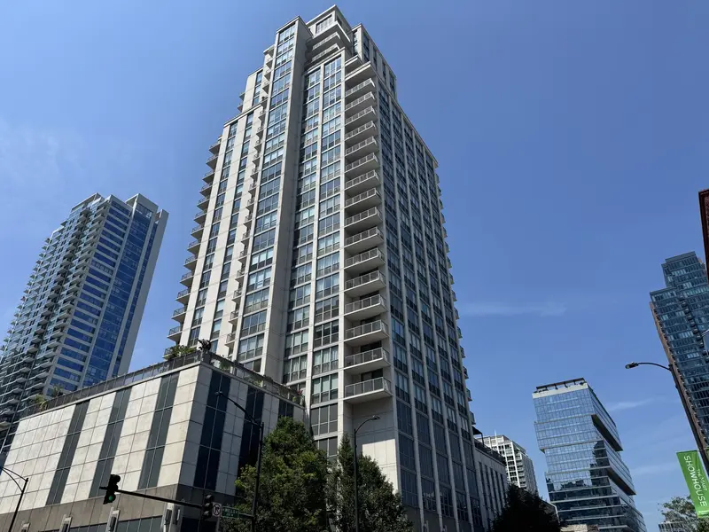 200 W Grand AVE #1801, Chicago, IL 60654