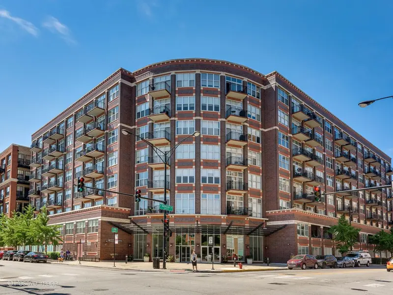1000 W Adams ST #322, Chicago, IL 60607