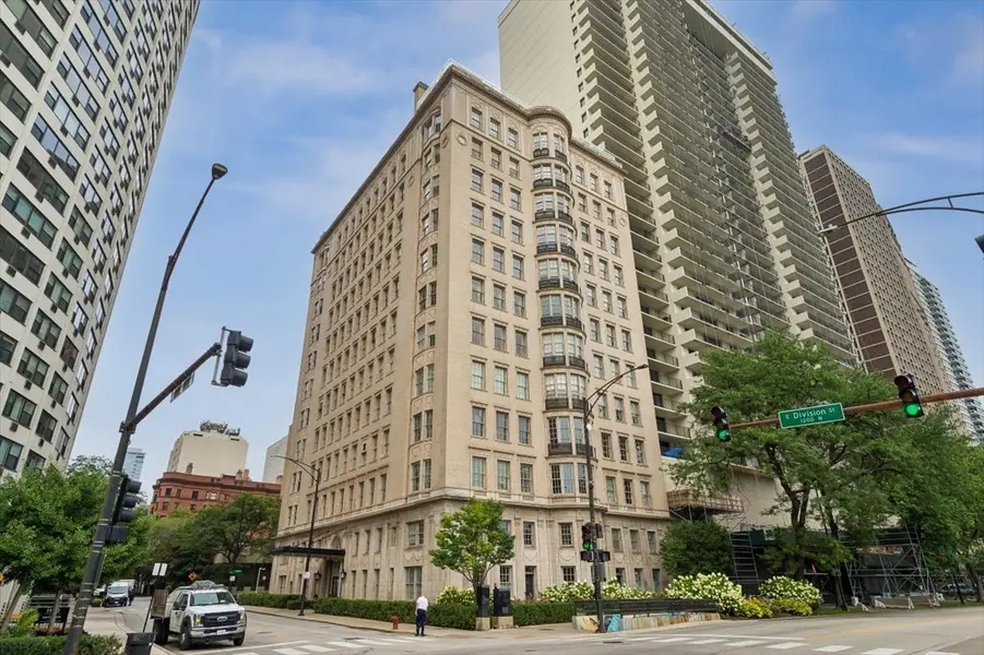 1200 N Lake Shore DR #404, Chicago, IL 60610