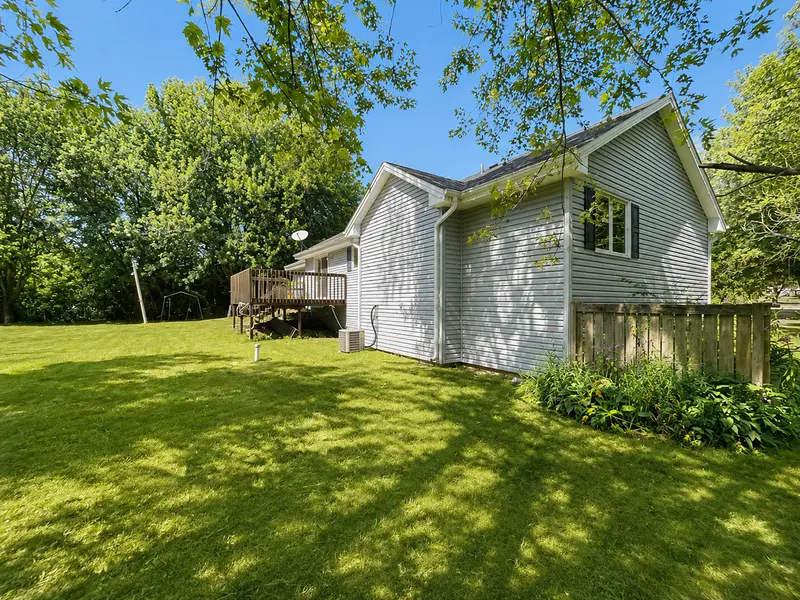 6615 W Gate CT, Roscoe, IL 61073