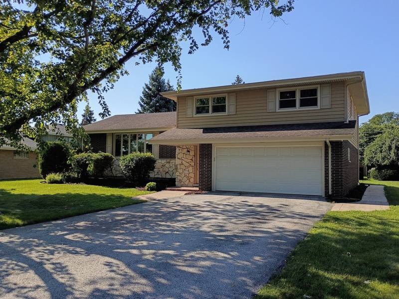 6111 W 128th ST, Palos Heights, IL 60463