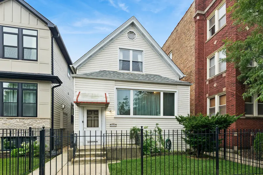 1721 W Foster AVE, Chicago, IL 60640