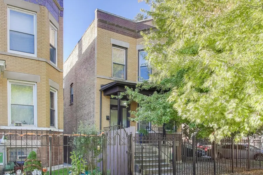 2857 W Fletcher ST, Chicago, IL 60618