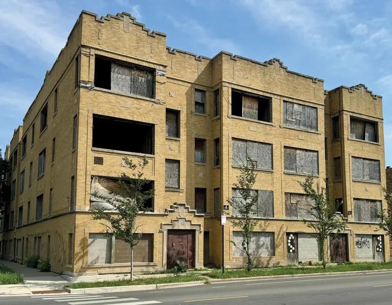 818 W 71st ST, Chicago, IL 60621