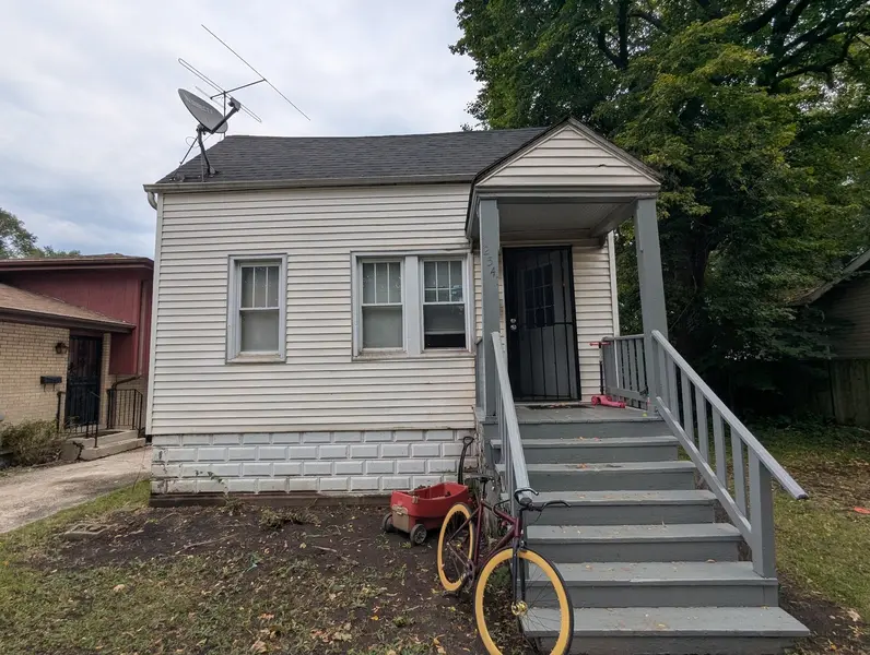 12541 S Wentworth AVE, Chicago, IL 60628