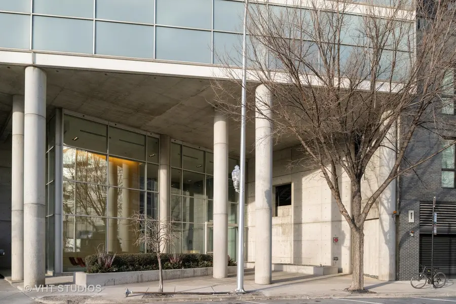 510 W Erie ST #906, Chicago, IL 60654