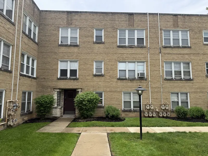 1747 W 95th PL #1, Chicago, IL 60643