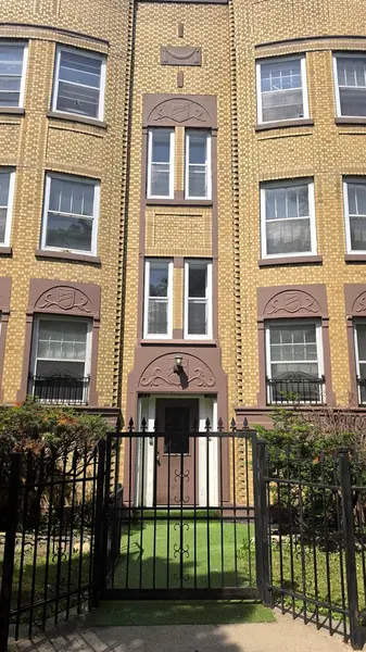 Chicago, IL 60619