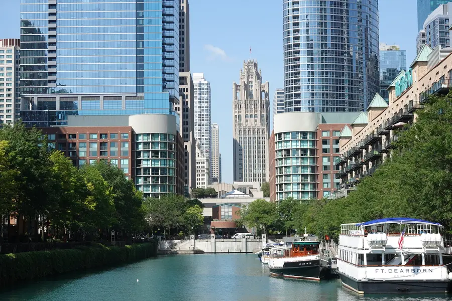 440 N McClurg CT #520, Chicago, IL 60611