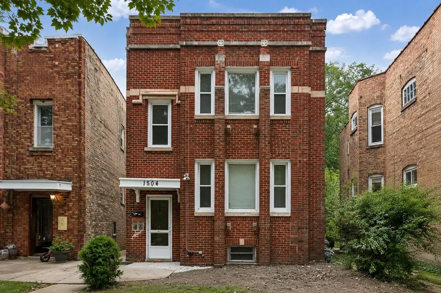 1504 Pitner AVE, Evanston, IL 60201