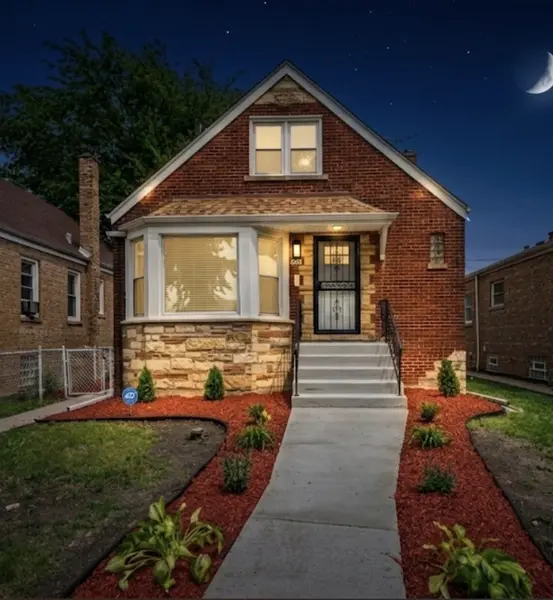 7917 S Christiana AVE, Chicago, IL 60652