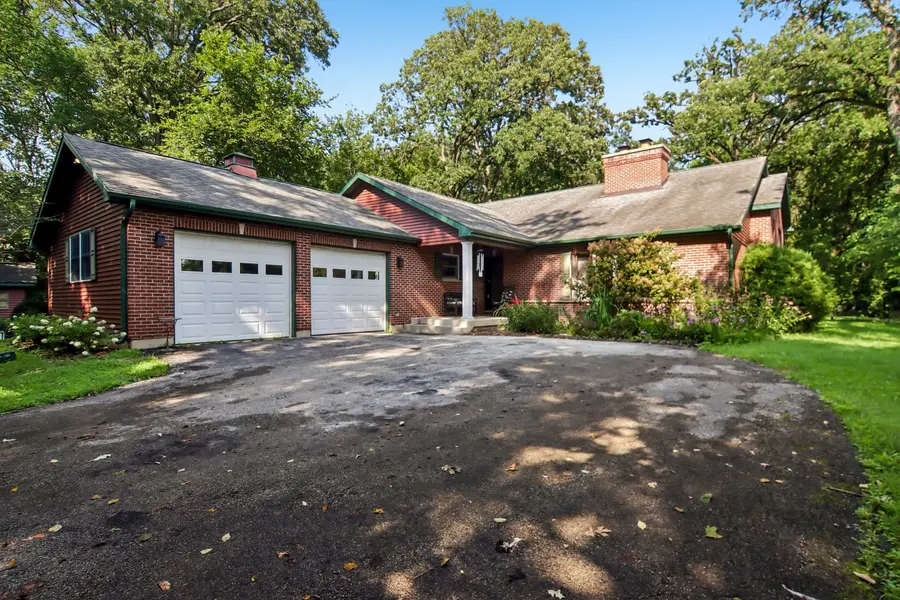 9017 Wildrose LN, Marengo, IL 60152