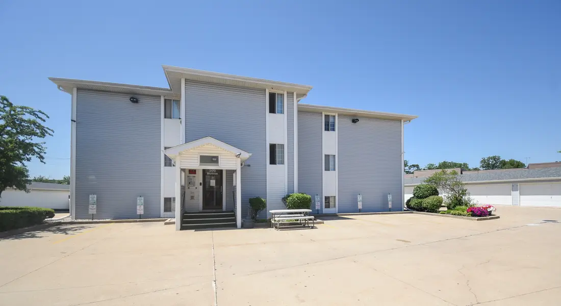 3170 W Monroe ST #112, Waukegan, IL 60085