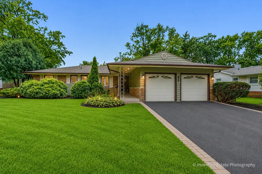 825 Oxford ST, Downers Grove, IL 60516