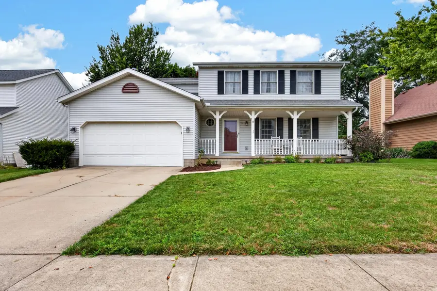 9 Fountain Lake CT, Bloomington, IL 61704