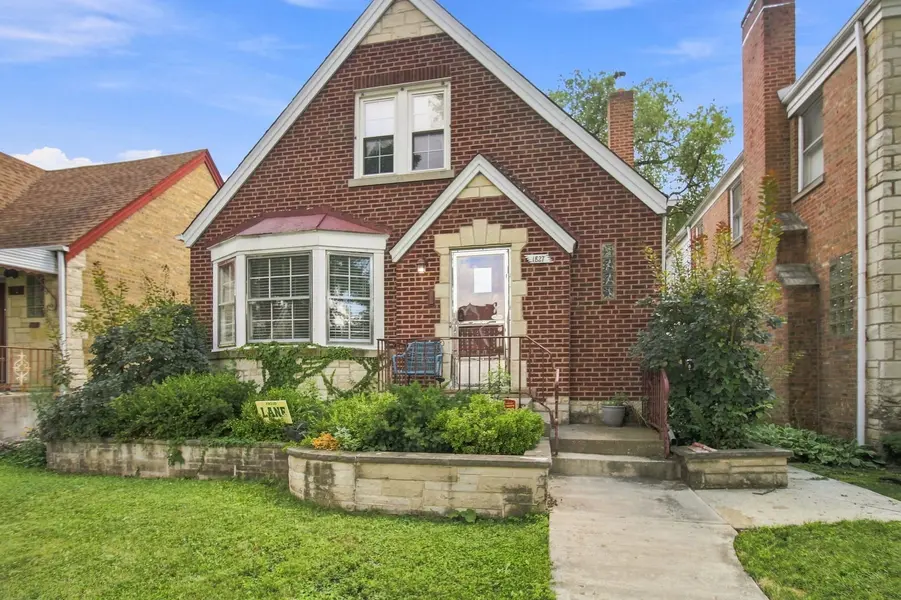 1827 N Natoma AVE, Chicago, IL 60707
