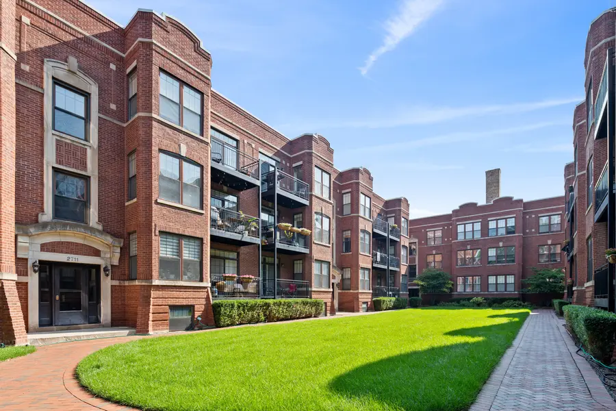 2709 N Mildred AVE #3A, Chicago, IL 60614