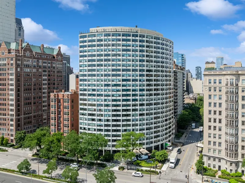 1150 N Lake Shore DR #18J, Chicago, IL 60611