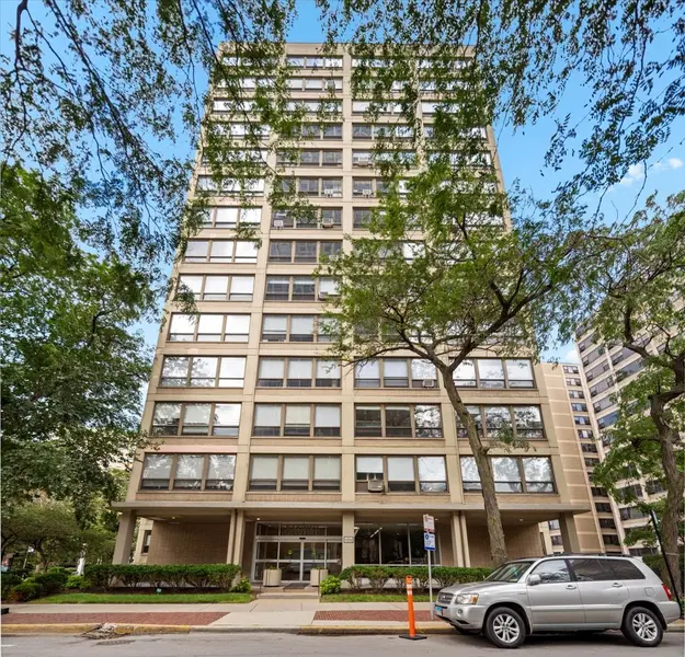 5050 S East End AVE #10C, Chicago, IL 60615