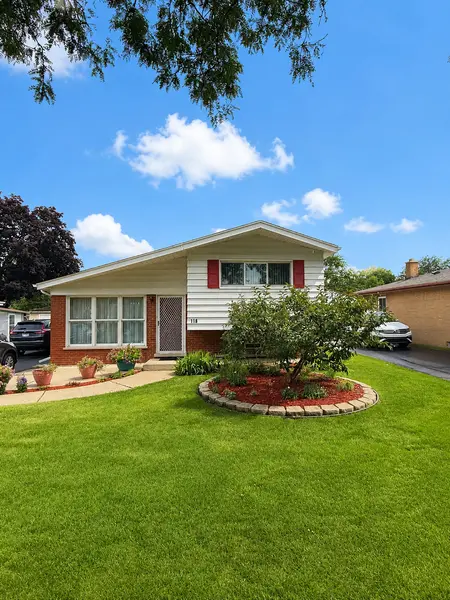 116 N May ST, Addison, IL 60101