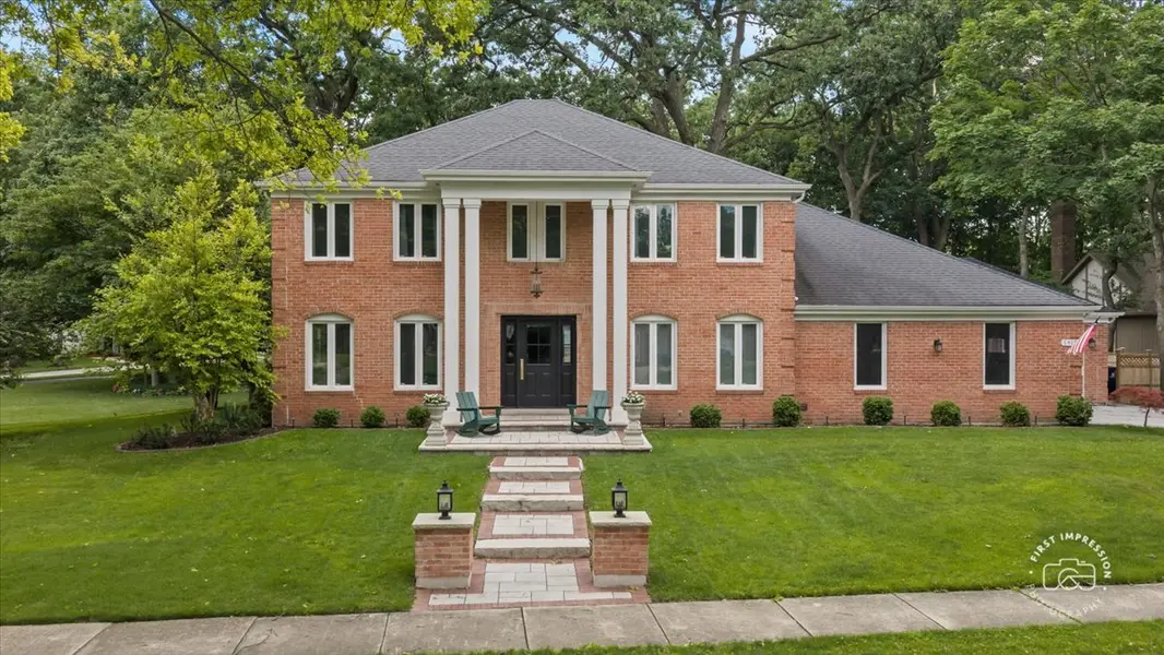 1415 Heatherton DR, Naperville, IL 60563