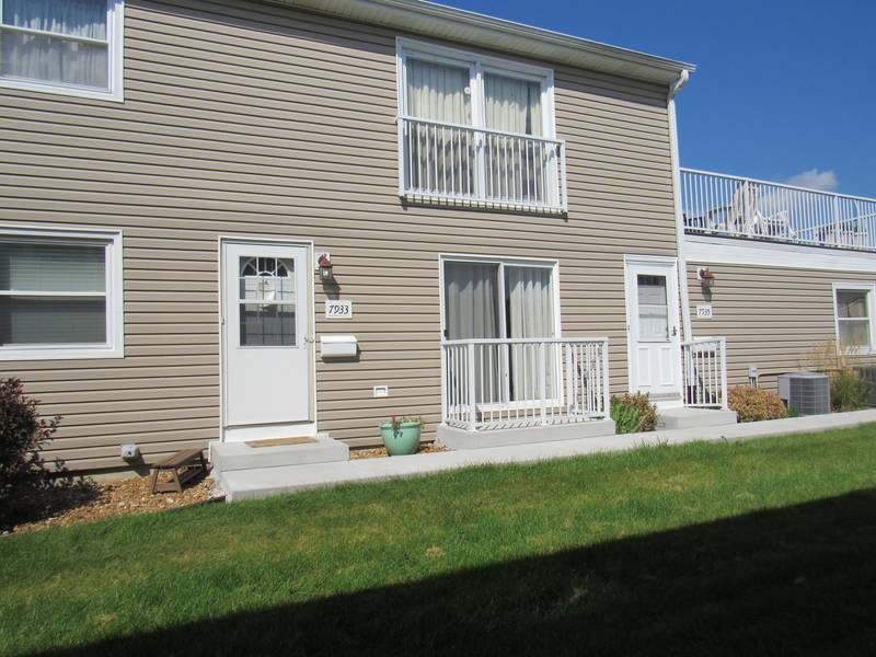 7933 163rd PL #126, Tinley Park, IL 60477