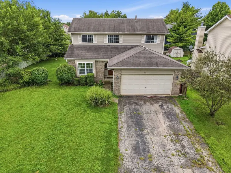 1141 Golden Oaks Pkwy, Aurora, IL 60506