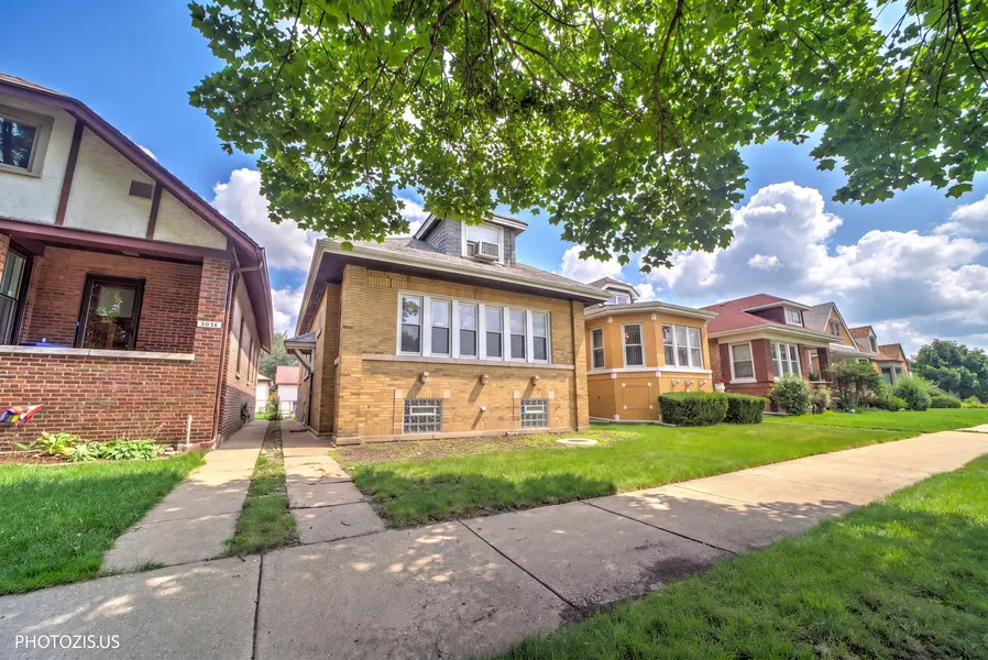 5040 N Monitor AVE, Chicago, IL 60630