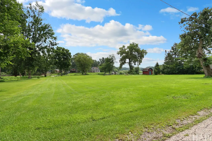4428 Wildwood DR, Crystal Lake, IL 60014