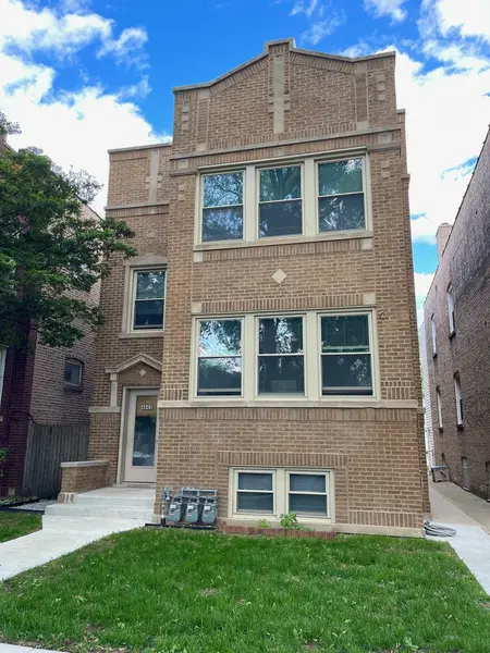 4845 N Kostner AVE #B, Chicago, IL 60630