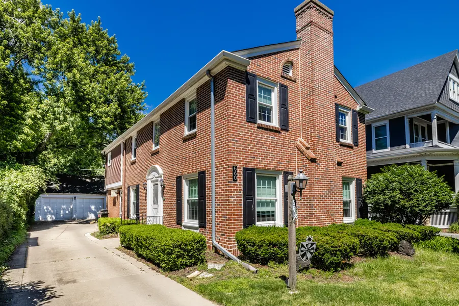 River Forest, IL 60305