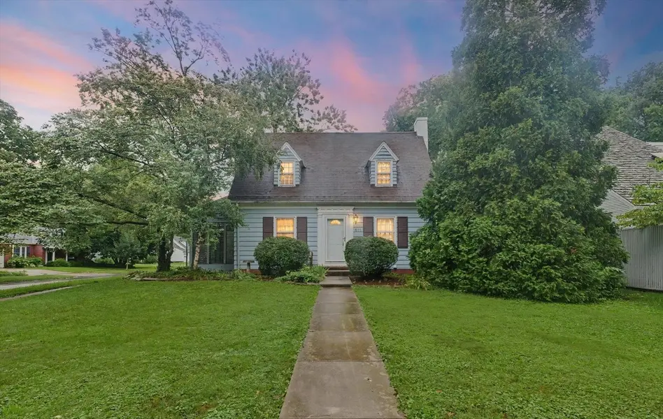 611 S JAMES ST, Champaign, IL 61821
