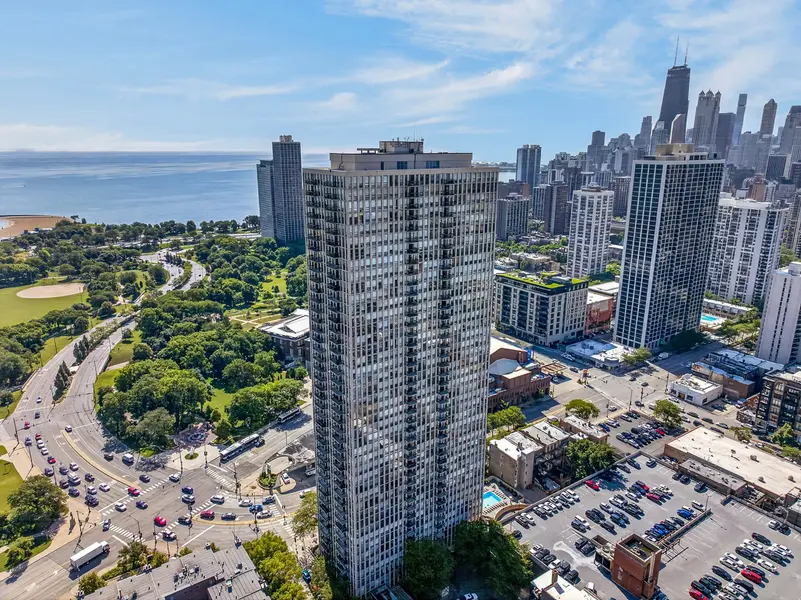 1660 N La Salle DR #1807, Chicago, IL 60614