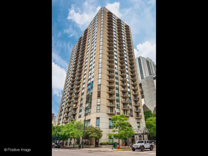 70 W Huron ST #605, Chicago, IL 60654