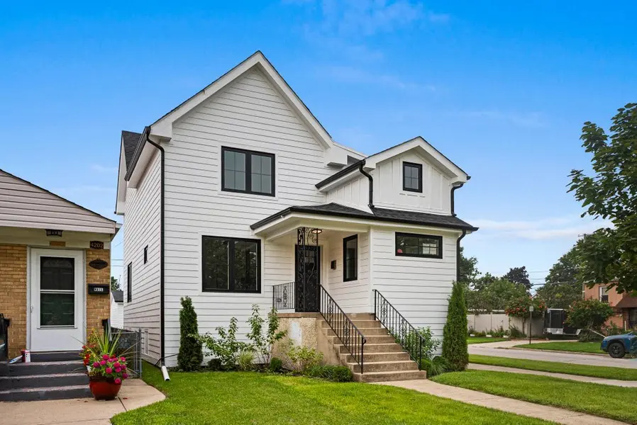 4200 Prescott AVE, Lyons, IL 60534