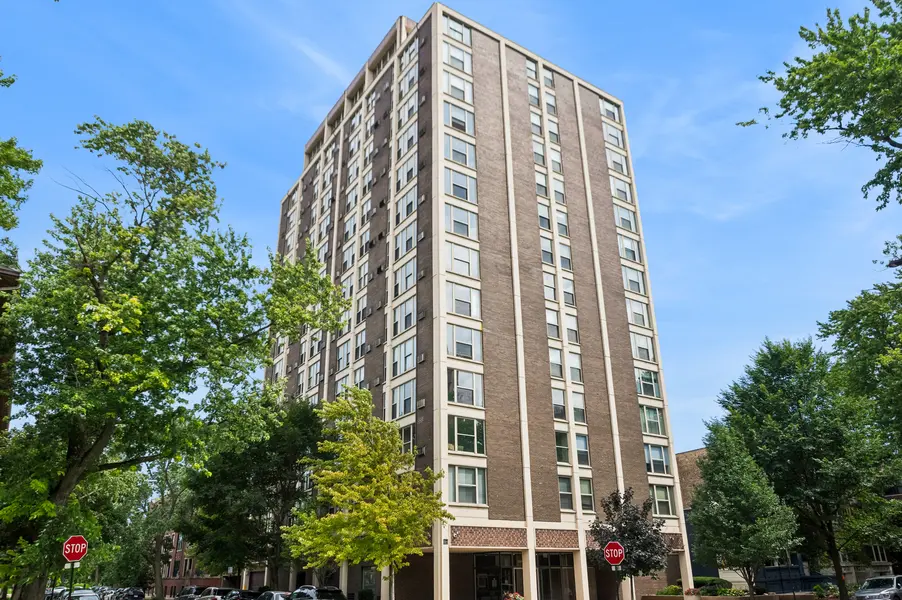 5401 S Hyde Park BLVD #401, Chicago, IL 60615