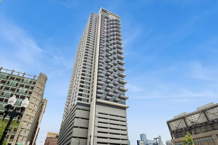 235 W Van Buren ST #1518, Chicago, IL 60607